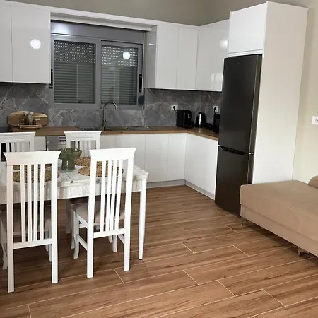 Castle View Premium Apartamento Gjirokastër
